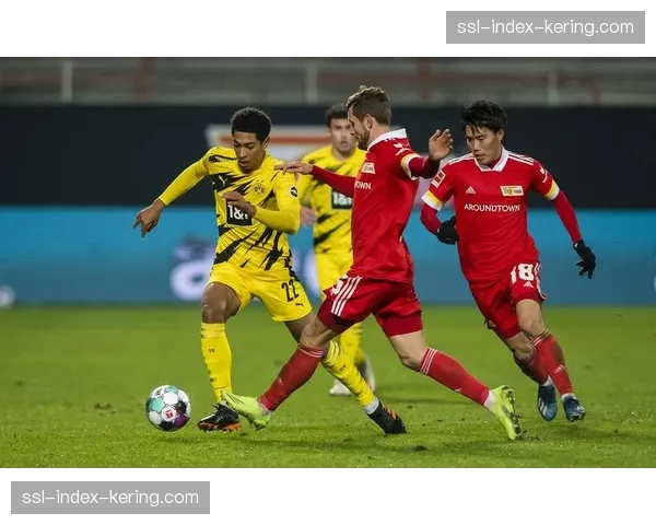 兰斯1-1战平图卢兹,双方各取一分 兰斯1-1战平图卢兹,双方各取一分